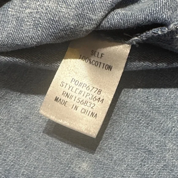 Acid Wash Denim Ruffle Button-Up Shirt - Picture 5 of 7